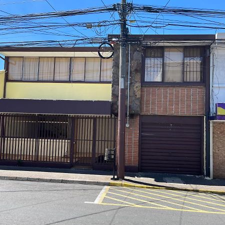 El Parque Bed And Breakfast Alajuela ภายนอก รูปภาพ