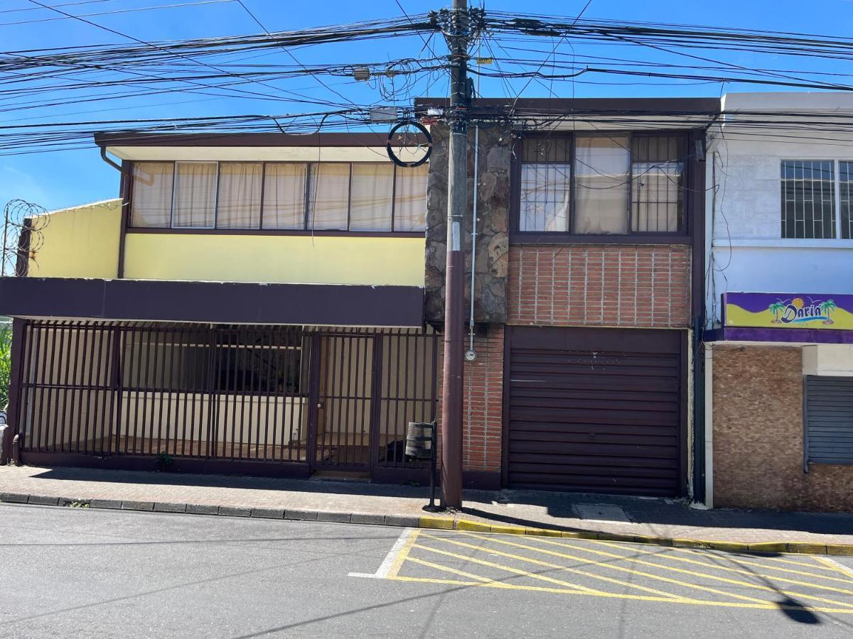 El Parque Bed And Breakfast Alajuela ภายนอก รูปภาพ